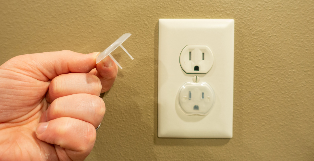 Electrical outlet cover
